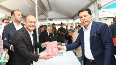Esenyurt Belediye Başkanı Prof. Dr. Ahmet Özer, Küçükçekmece Kitap Günleri