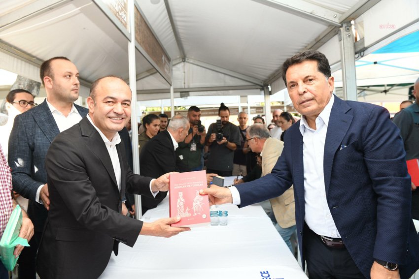 Esenyurt Belediye Başkanı Prof. Dr. Ahmet Özer, Küçükçekmece Kitap Günleri