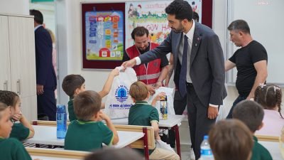 Tuzla Belediye Başkanı Eren Ali Bingöl, öğrenciler için hazırladıkları eğitim