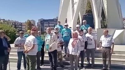 Emekli astsubaylar, görev zorluğundan doğan haklarının verilmesi talebiyle Niğde'den Ankara'ya