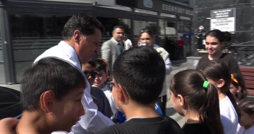 Esenyurt Belediye Başkanı Ahmet Özer, Dünya Okul Sütü Günü dolayısıyla