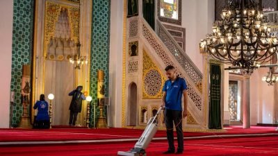 İBB, Eyüpsultan Camii’nden Fatih Camii’ne, Süleymaniye Camii’nden Nusretiye Camii’ne kentin