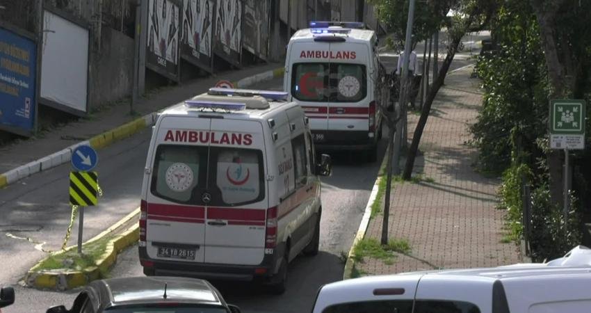 İstanbul Şişli'de bir plazanın bodrum katında çıkan yangın, itfaiye ekiplerinin