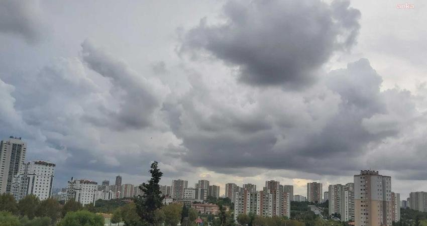 İstanbul Büyükşehir Belediyesi Afet İşleri Dairesi Başkanlığı’ndan (AKOM), İstanbul ve