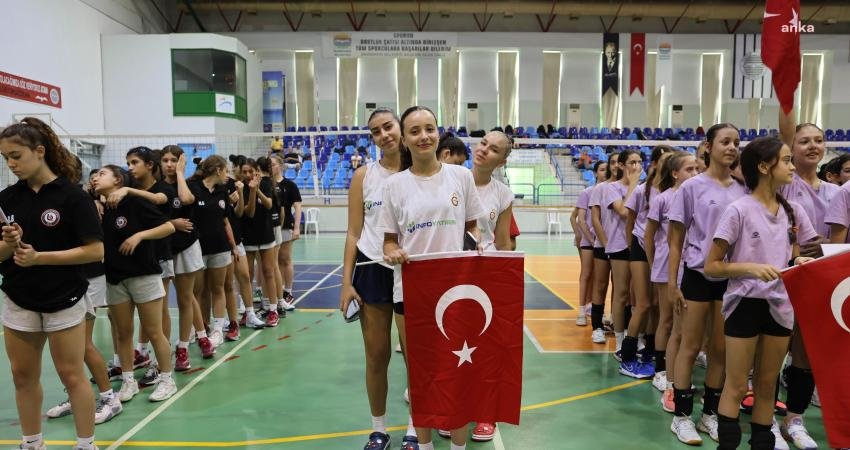 Marmaris Belediyesi ve Belediyespor Kulübü tarafından düzenlenen 30 Ağustos Zafer