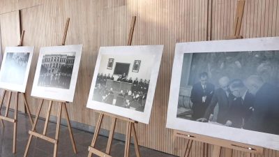 Osmangazi Belediyesi tarafından yılın aydını olarak seçilen eski Milli Eğitim