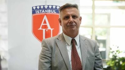 Dijital teknolojiler, hayatımızın her alanına olduğu gibi okuma alışkanlıklarımıza da