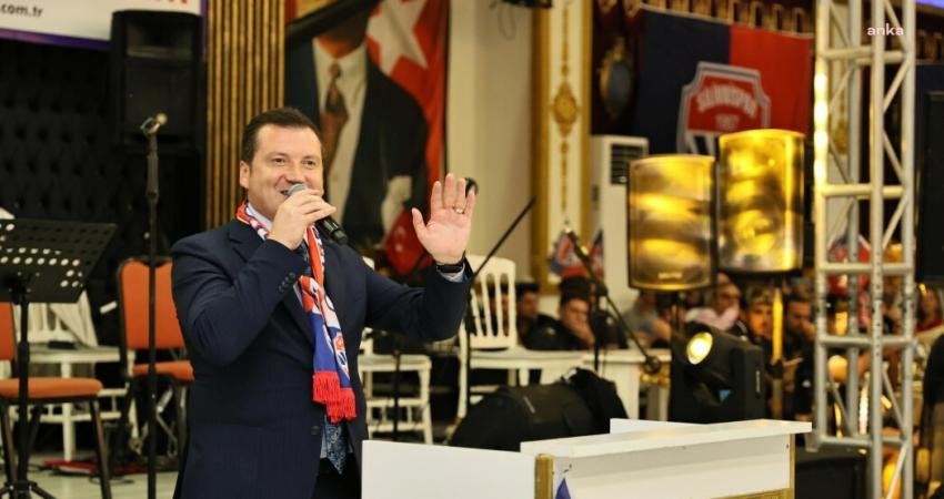 Silivri Belediye Başkanı Bora Balcıoğlu, Silivrispor’un düzenlediği Dayanışma Yemeği’ne katıldı.