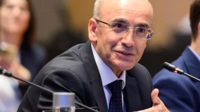 Hazine ve Maliye Bakanı Mehmet Şimşek, ''güçlenen finansal istikrar, ekonomideki
