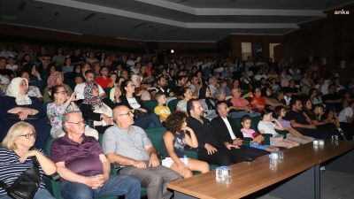 Turgutlu Belediyesi Tiyatro ekibi, ilçenin düşman işgalinden kurtuluşunun 102'nci yılına