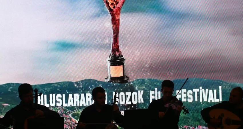 Yozgat Bozok Film Festivali 8 Ekim’de başlayacak Yeşilçam'ın önemli sanatçılarından Türkan Şoray’ın onur konuğu olarak katılacağı Yozgat