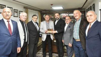 Ankara Kulübü Derneği  Genel Başkan Dr. Metin Özaslan, ziyarette bulunan