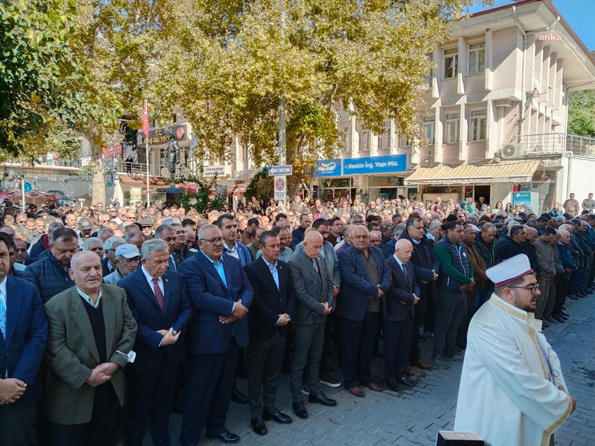 ozgur-ozel-meliha-ekin-baskaraagacin-cenaze-torenine-katildi