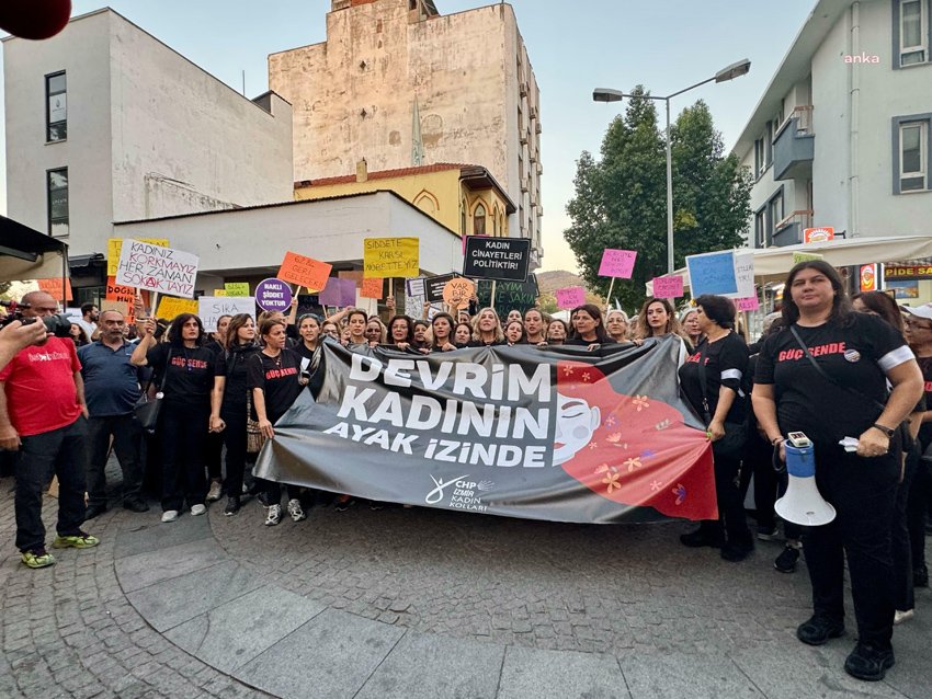 chp-izmir-il-kadin-kollari-kirik-saclar-ozgurluge-yuruyor-yuruyusunu-selcuktan-baslatti
