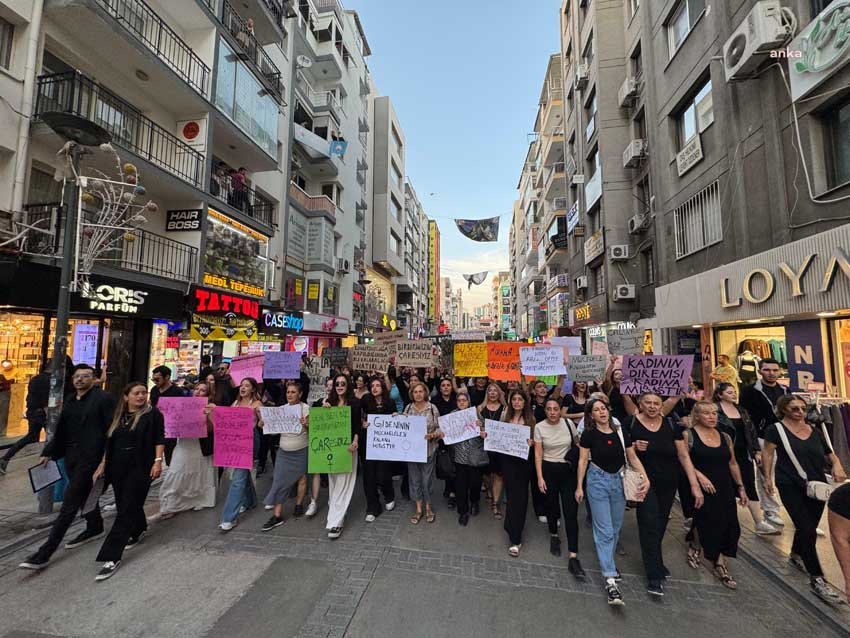 izmirde-stkler-ve-genclik-orgutleri-kadin-ve-cocuk-cinayetlerini-protesto-etti
