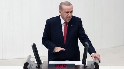 Cumhurbaşkanı Recep Tayyip Erdoğan yeni yasama yılının açılışında yaptığı konuşmada,