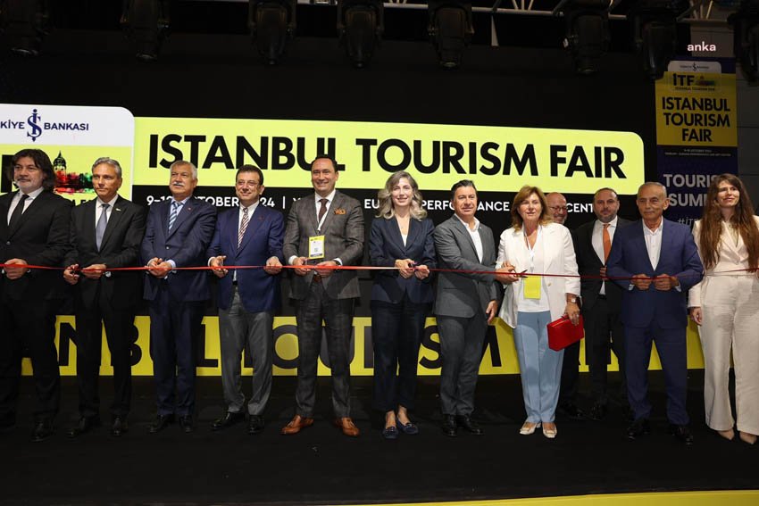 mugla-buyuksehir-belediye-baskani-aras-istanbul-turizm-fuarina-katildi