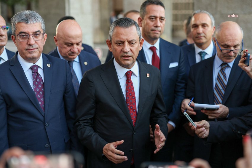 CHP Genel Başkanı Özgür Özel, kapalı oturuma yönelik değerlendirmelerde bulundu.