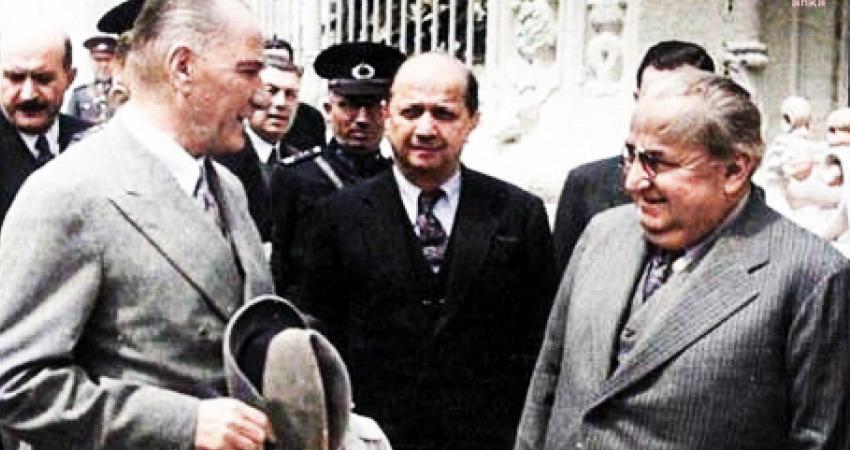 Cumhuriyet Gazetesi tarafından Yunus Nadi anısına düzenlenen Yunus Nadi Ödülleri,