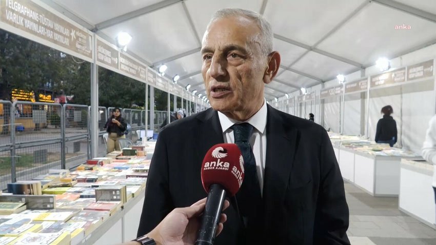 Küçükçekmece’de ikinci kez düzenlenen Kitap Günleri, Sefaköy Atatürk Parkı’nda okurlarla