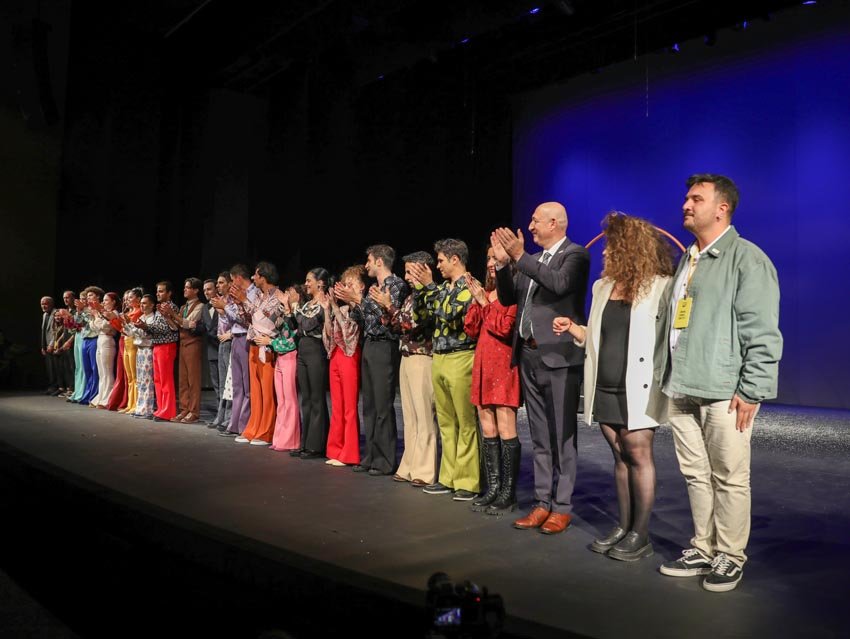 1-uluslararasi-kent-tiyatro-festivali-kentfest-etimesgut-basladi