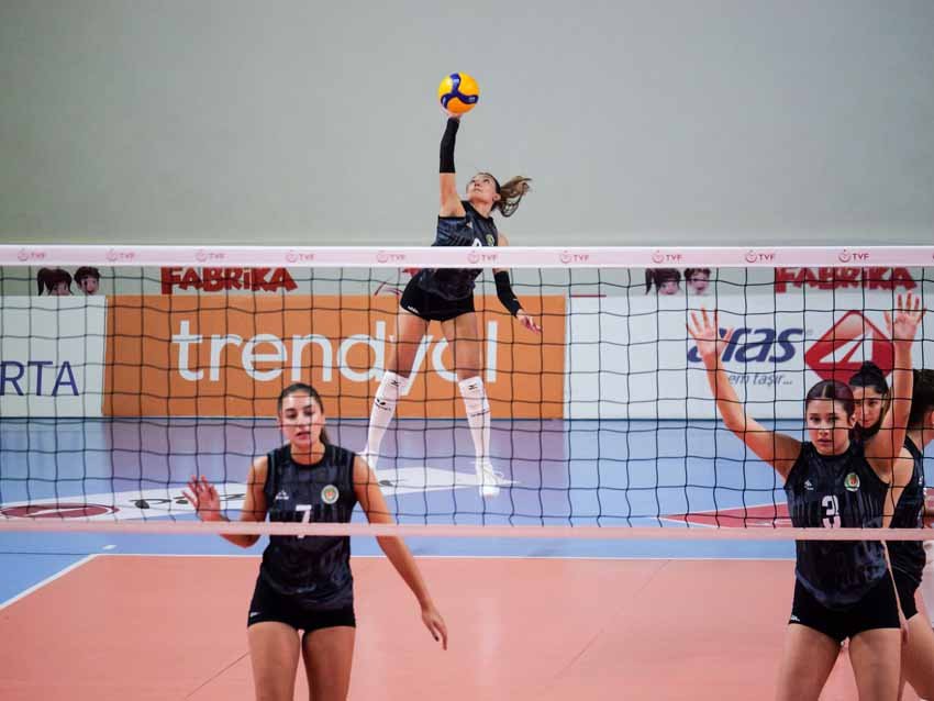 etimesgut-belediyesi-voleybol-takimindan-3-0lik-galibiyet