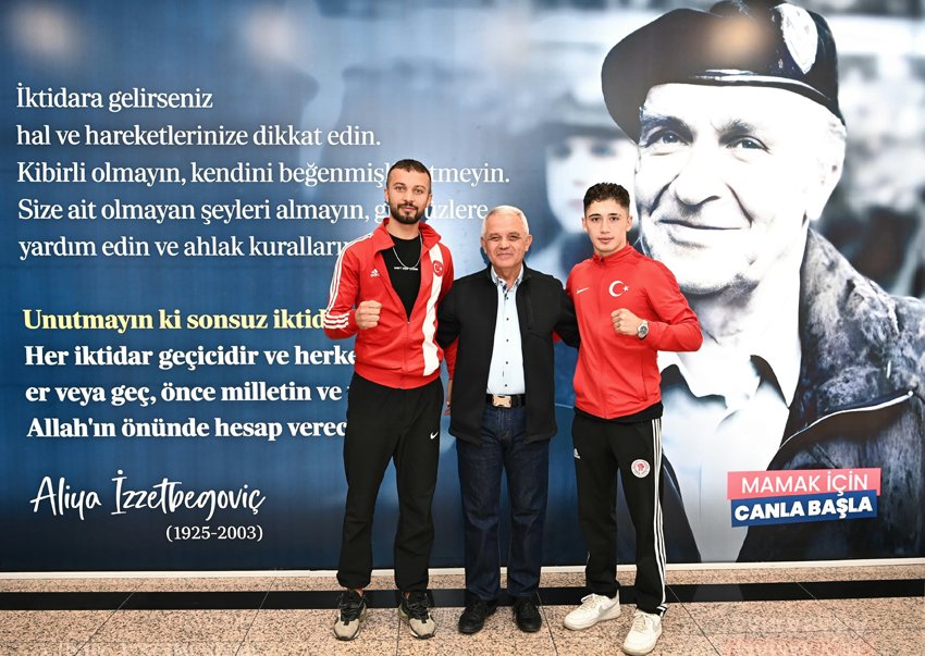 milli-boksor-cagri-fidan-mamakin-adini-avrupada-duyuracak