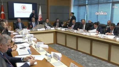 TBMM Adalet Komisyonu'nda, AK Parti’nin “etki ajanlığı” düzenlemesinin de yer