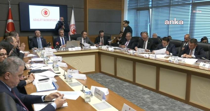 TBMM Adalet Komisyonu'nda, AK Parti’nin “etki ajanlığı” düzenlemesinin de yer