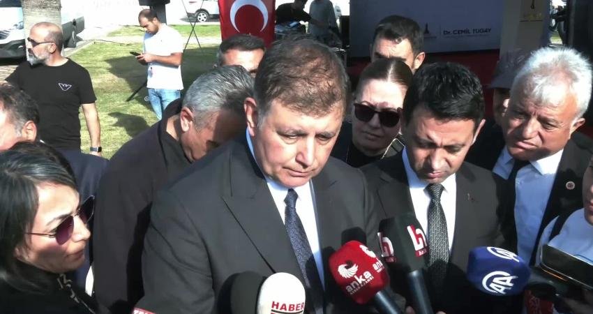 İzmir Büyükşehir Belediye Başkanı Cemil Tugay, CHP’li Esenyurt Belediye Başkanı