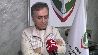 Trendyol 1. Lig ekiplerinde Amed Sportif Faaliyetler kendi sahasının zeminin