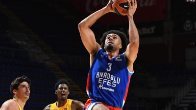 Anadolu Efes ve  Maccabi Playtika Tel Aviv,  Sırbistan'da karşı karşıya