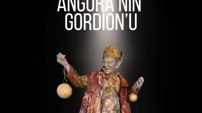 Gordion hikayelerinin üç boyutlu plastik karakter tasarımlarıyla tiyatroyla birleştirilerek sahneye