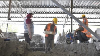 Ankara Büyükşehir Belediyesi, Ulus Tarihi Kent Merkezi'nde başlattığı Arkeopark Projesi