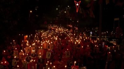 Cumhuriyetin kuruluşunun 101. yılı Ataşehir'de fener alayı yürüyüşüyle coşkuyla kutlandı.