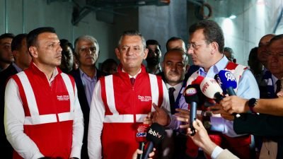 CHP Genel Başkanı Özgür Özel ve İBB Başkanı Ekrem İmamoğlu,