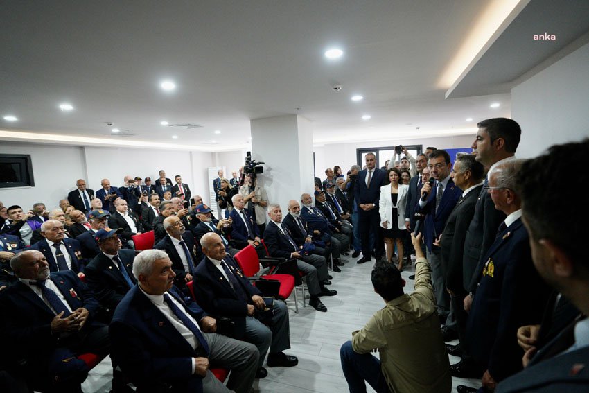 imamoglu-ugur-mumcu-sosyal-yasam-merkezini-ziyaret-etti