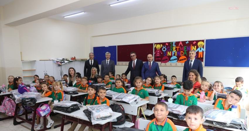 Bayrampaşa Belediye Başkanı Hasan Mutlu, ilçedeki 54 devlet okuluna toplam