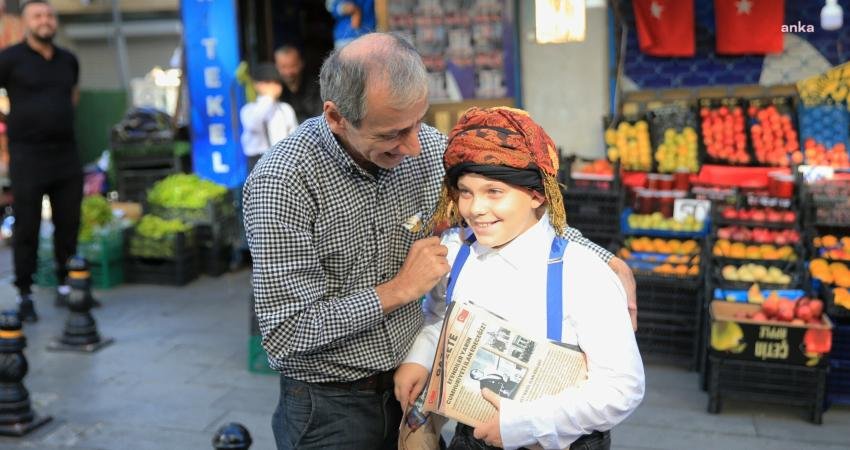 Bayrampaşa Belediyesi tarafından düzenen etkinlikte, Cumhuriyet Bayramı öncesi, Cumhuriyet'in ilanını