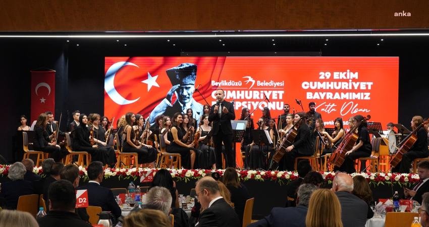 Beylikdüzü Belediyesi, Türkiye Cumhuriyeti’nin kuruluşunun 101'inci yılına özel Cumhuriyet Resepsiyonu