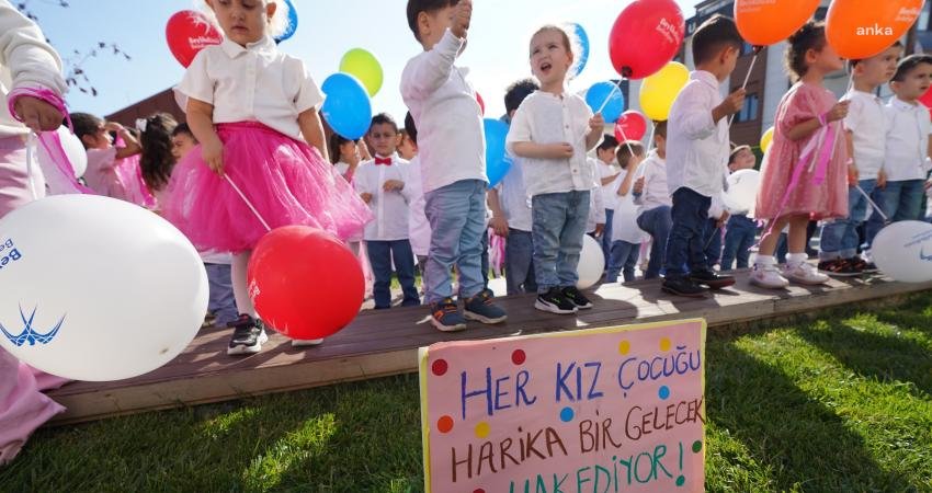 Beylikdüzü Belediyesi’nin ilçeye kazandırdığı gündüz çocuk bakımevlerinde 11 Ekim Dünya