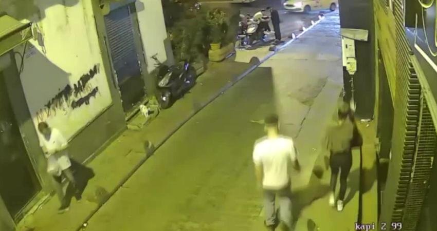 Beyoğlu'nda sokakta yürüyen kadının önü kesip cinsel tacize maruz bırakan