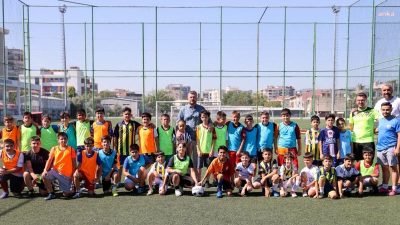 Buca Belediyesi’nin ücretsiz kış futbol okuluna kayıtlar başladı. Buca Belediye