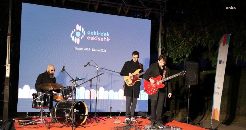 Puruli Kültür Sanat Derneği tarafından Eskişehir Büyükşehir Belediyesi ve Urban.koop