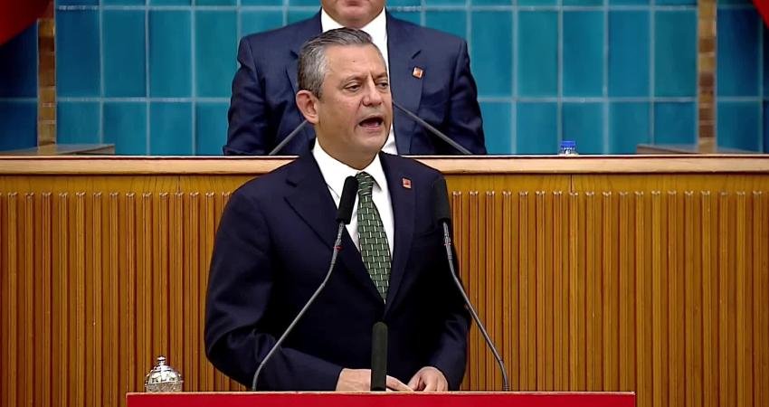 CHP Genel Başkanı Özgür Özel, FETÖ terör örgüt Fetullah Gülen'in