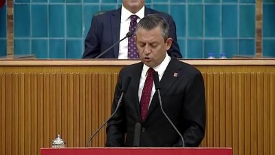 CHP Genel Başkanı Özgür Özel, İstanbul Büyükşehir Belediye Başkanı Ekrem