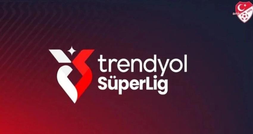 Trendyol Süper Lig'de Corendon Alanyaspor, Kasımpaşa'ya 2-1 mağlup oldu.