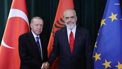 Cumhurbaşkanı Recep Tayyip Erdoğan, Arnavutluk'un başkenti Tiran'da resmi temasları kapsamında