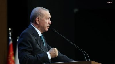 Cumhurbaşkanı Recep Tayyip Erdoğan, Tataristan ziyaretinin ardından uçakta gazetecilere yaptığı