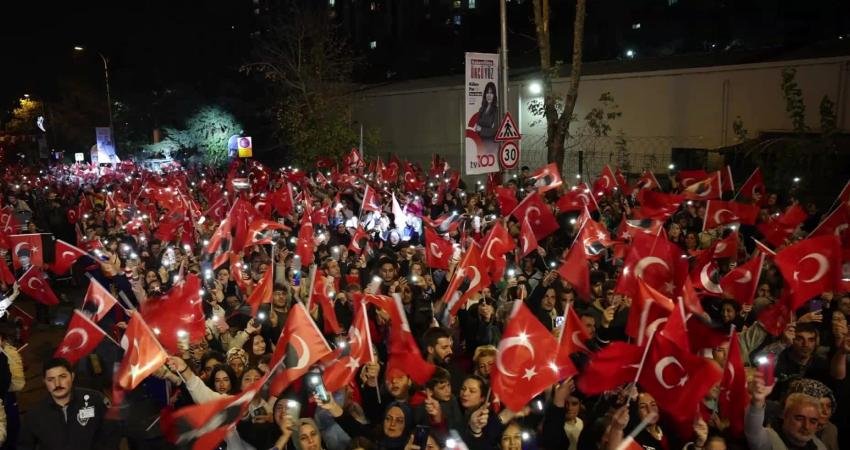 Çekmeköy Belediyesi’nin düzenlediği Cumhuriyet’in 101. yılına özel kutlamaların kapanışında Haluk